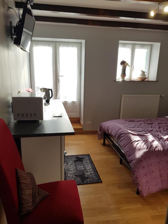 Le Pommier Chambre D'Hote Clussais-la-Pommeraie 外观 照片